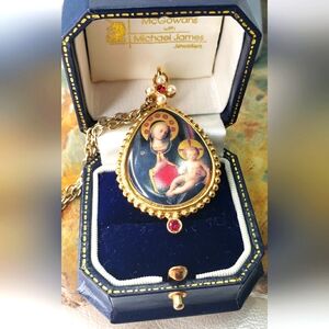 Gold Religious Pendant Necklace